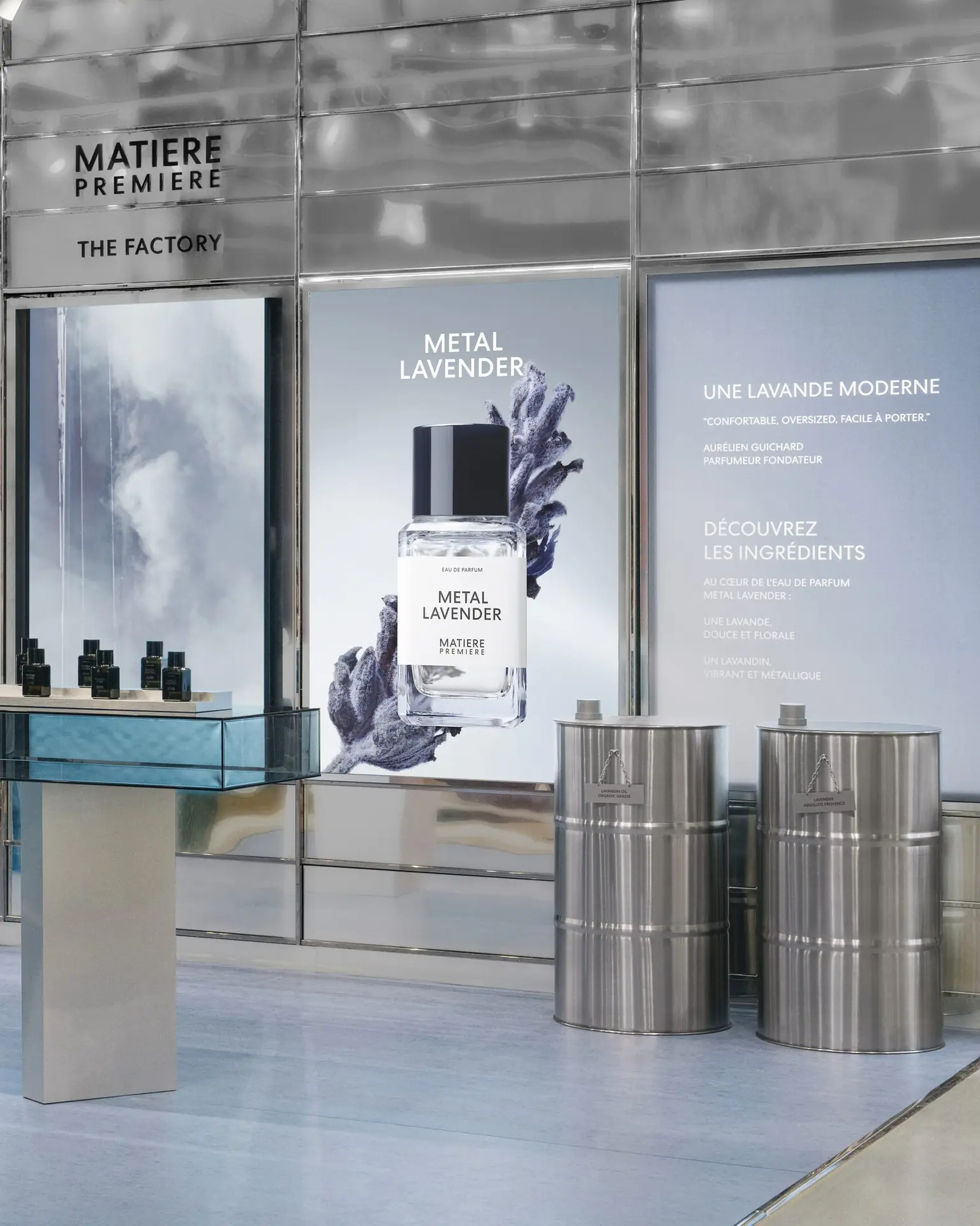 Campagne Metal Lavender et fûts inox, intérieur The Factory